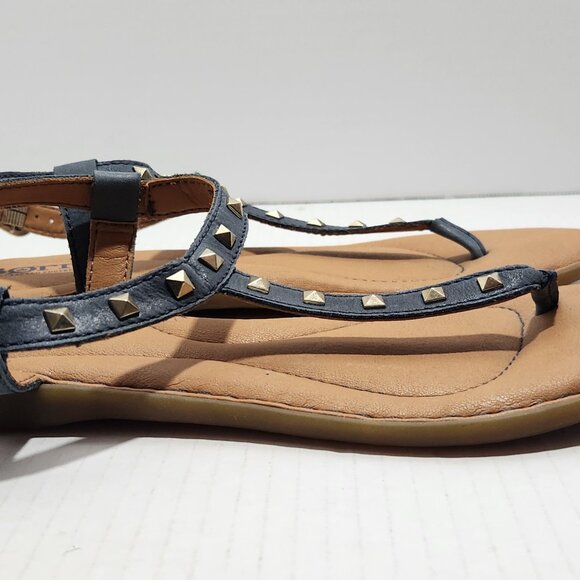 Born Adana Studded T-strap Thong Leather Sandal - Picture 5 of 7